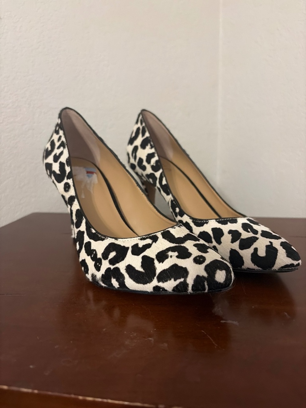 Leopard pumps